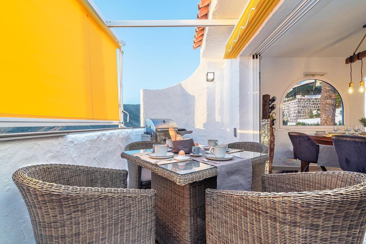 Mogan Luxury Apartment, Sea Views, Jacuzzi And Sauna. Kültér fotó