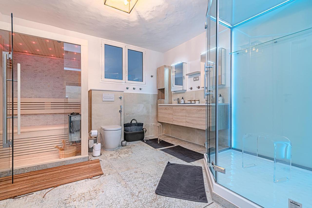 Mogan Luxury Apartment, Sea Views, Jacuzzi And Sauna. Kültér fotó
