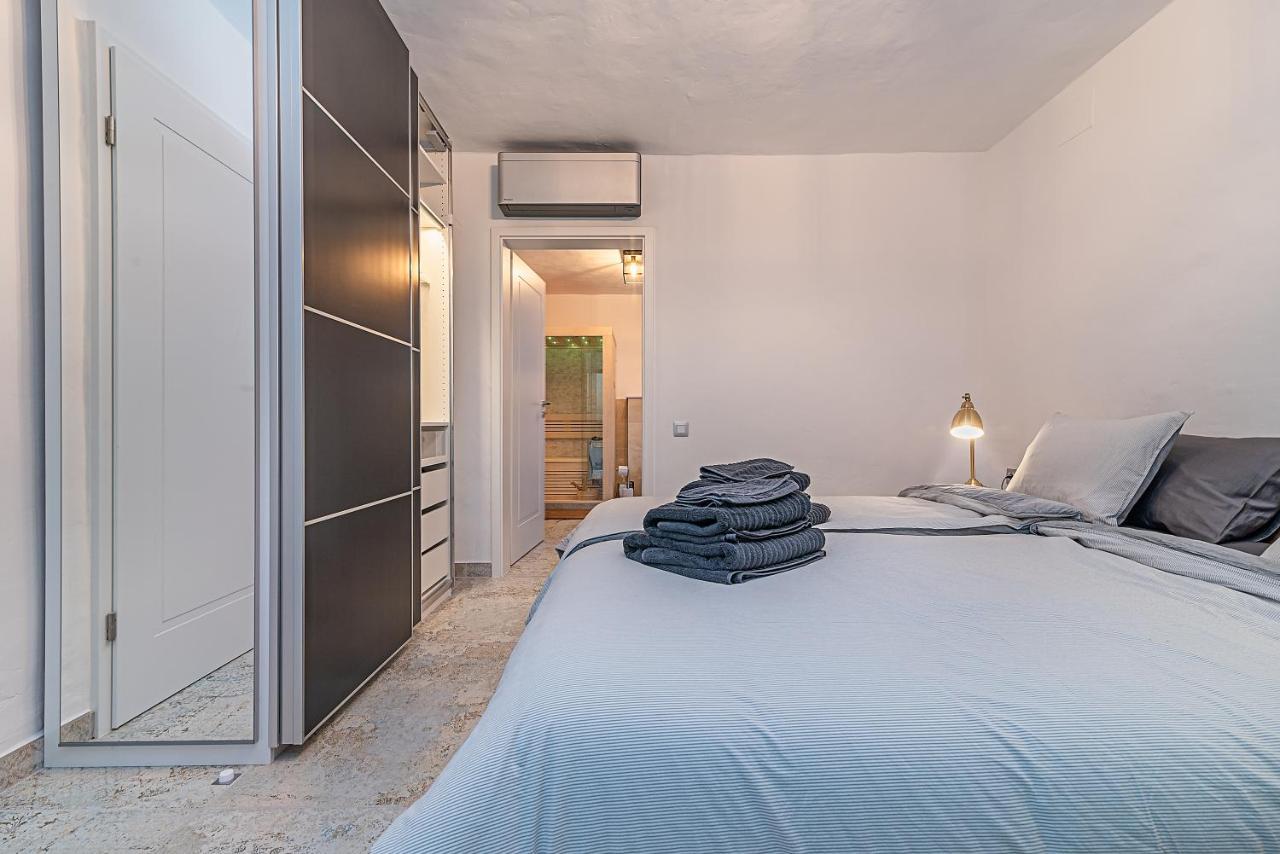 Mogan Luxury Apartment, Sea Views, Jacuzzi And Sauna. Kültér fotó