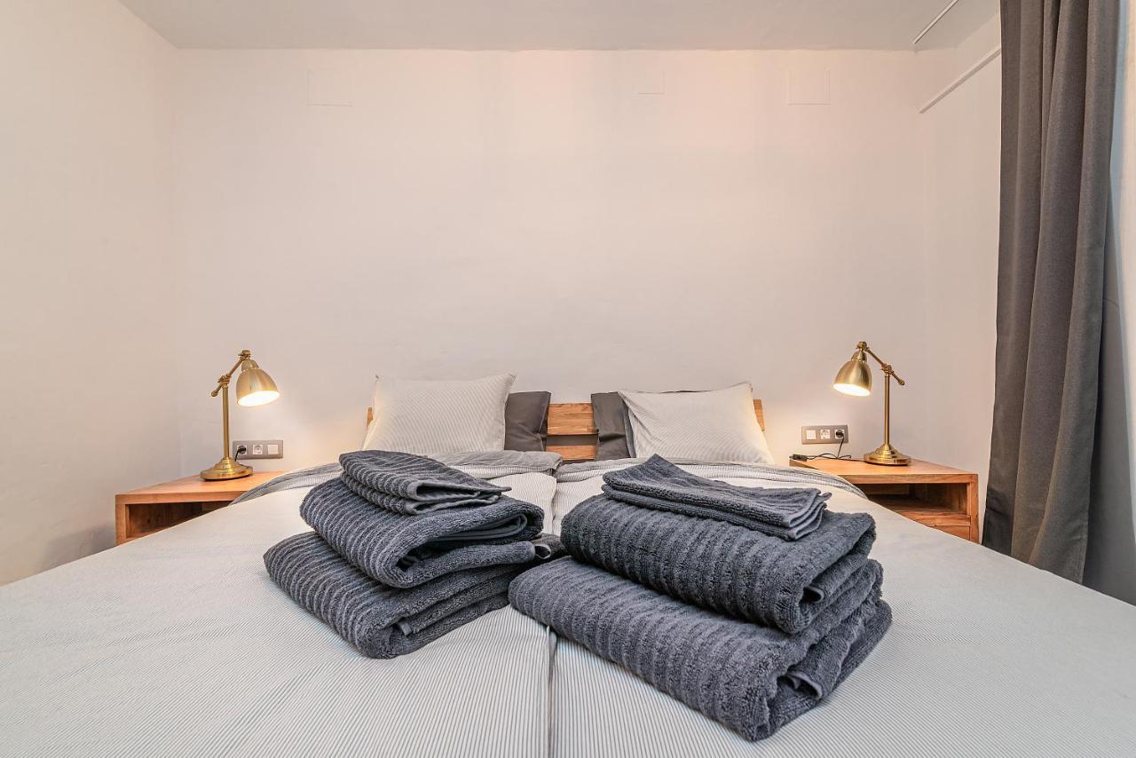 Mogan Luxury Apartment, Sea Views, Jacuzzi And Sauna. Kültér fotó