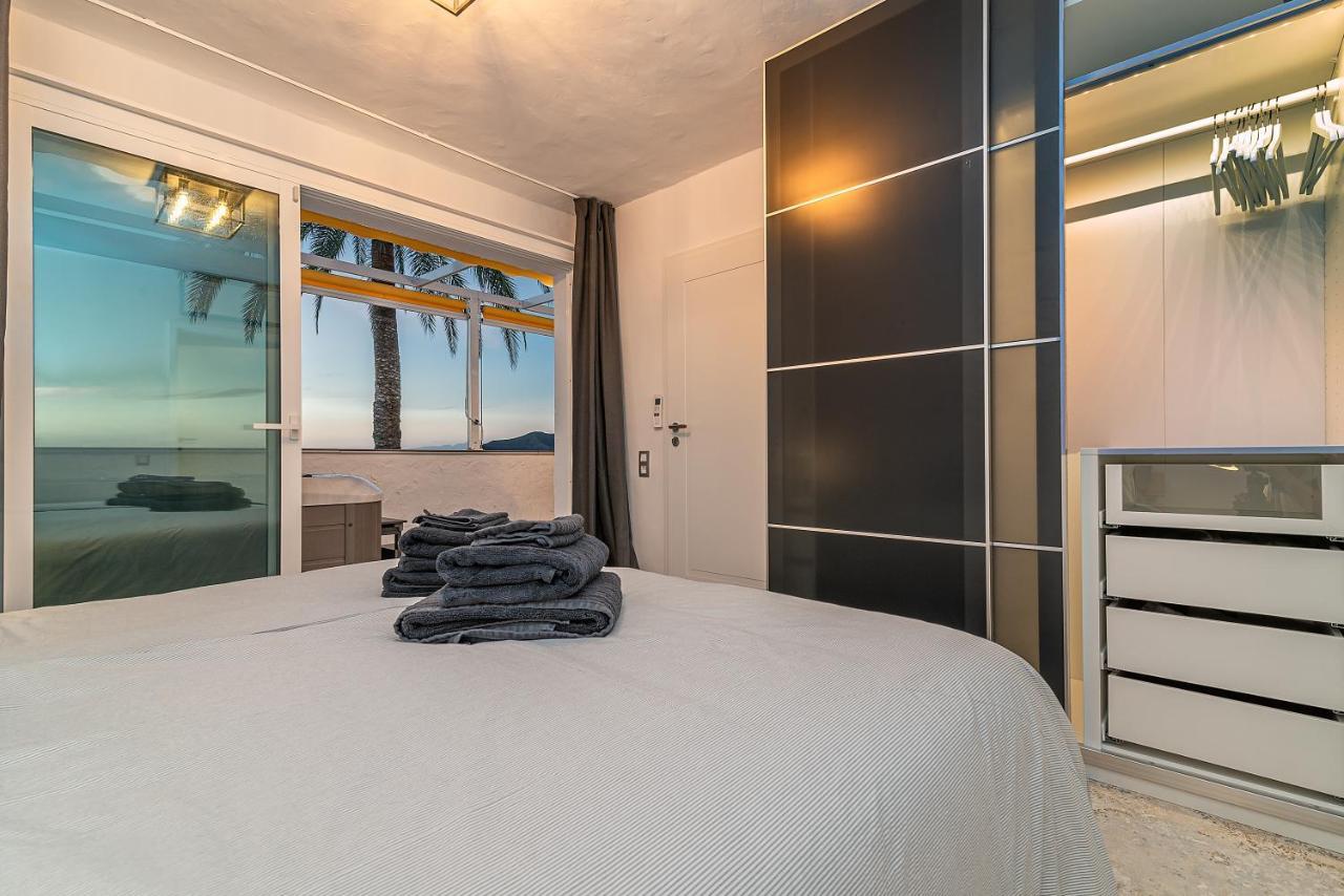 Mogan Luxury Apartment, Sea Views, Jacuzzi And Sauna. Kültér fotó